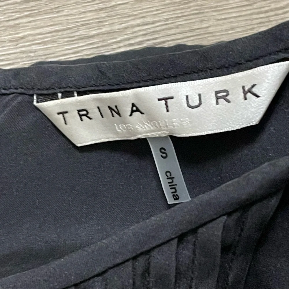 Trina Turk Silk Tank Top Blouse Button Back Sleeveless Black Sz Small.
